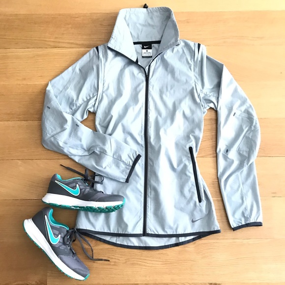 Nike Jackets & Blazers - *SOLD*Nike 2 in 1 Long/Sleeveless Windbreaker/Vest